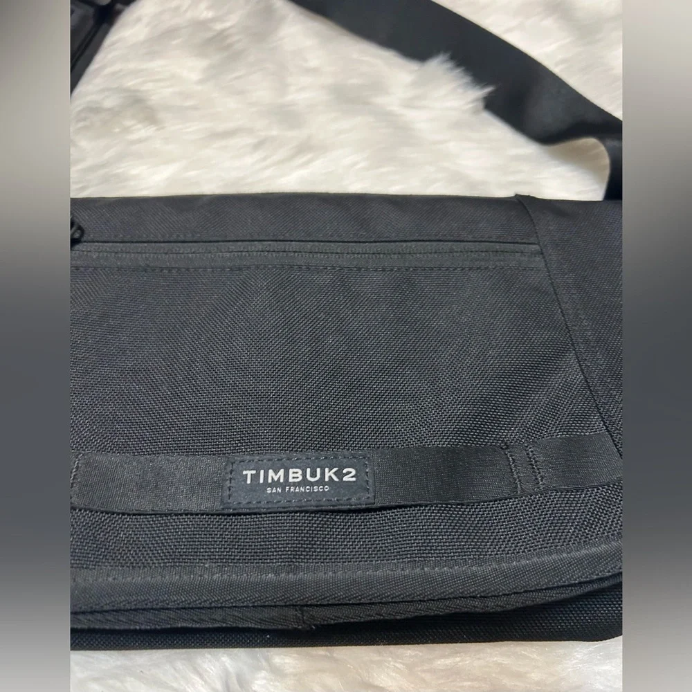 Timbuk2 Catapult Classic Black Sling Bag